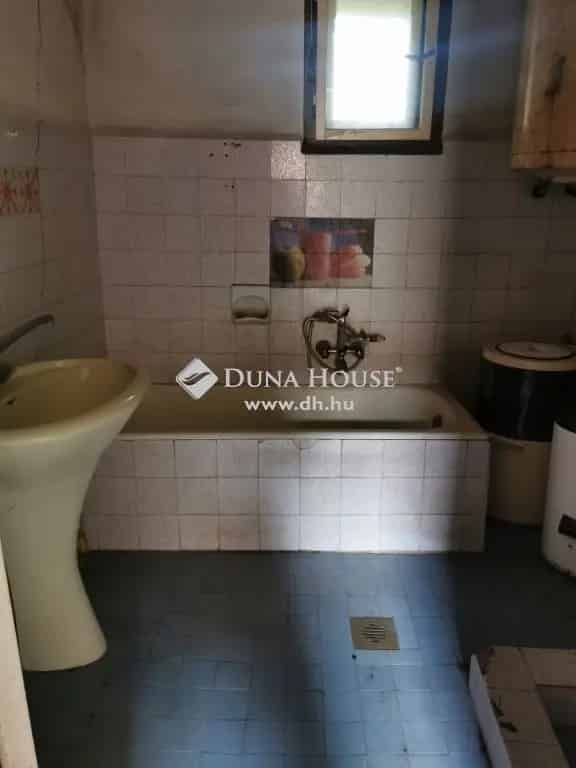 Ház Eladó , Csemő, Közép-Magyarország