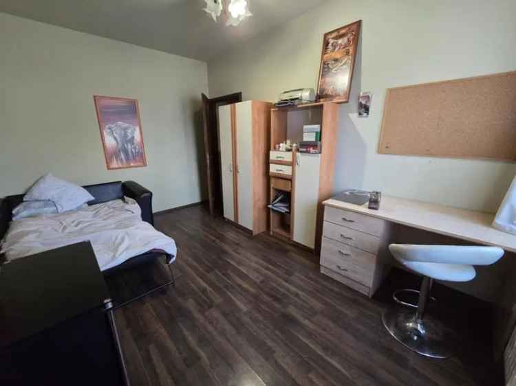 Ház Kiadó , Pápai járás, Dunántúl