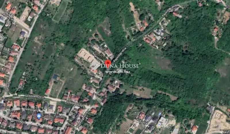 Telek Eladó , Vác, Közép-Magyarország