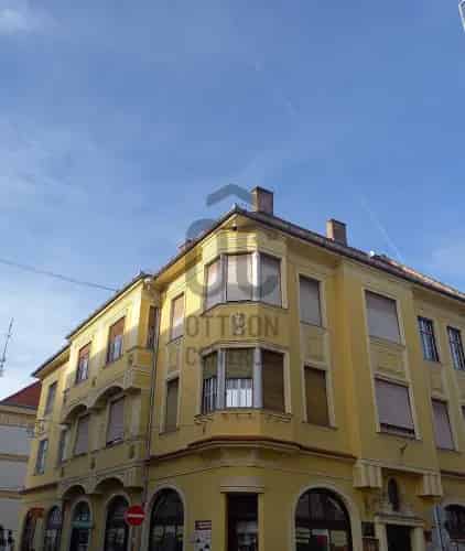 Pápai eladó lakás, H490343