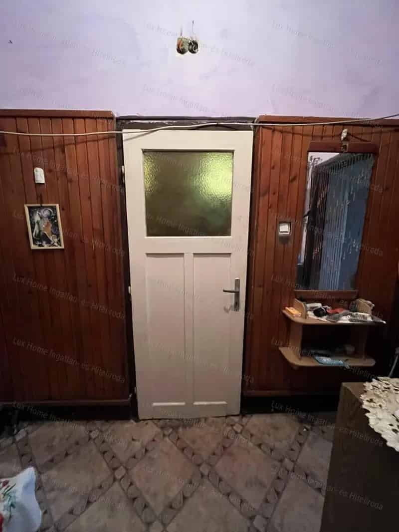 Ház Kiadó , Oroszlányi járás, Dunántúl