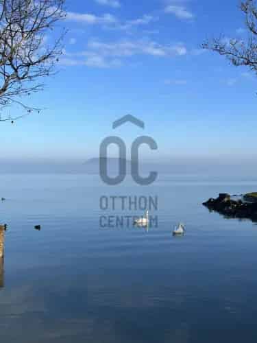 Balatonfenyvesi eladó újépítésű lakás, U0047521