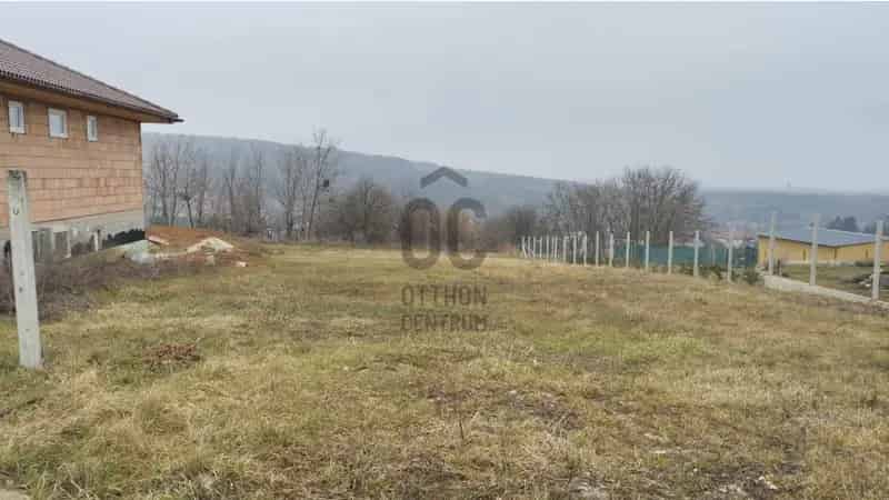 Ajkai eladó telek, T039491