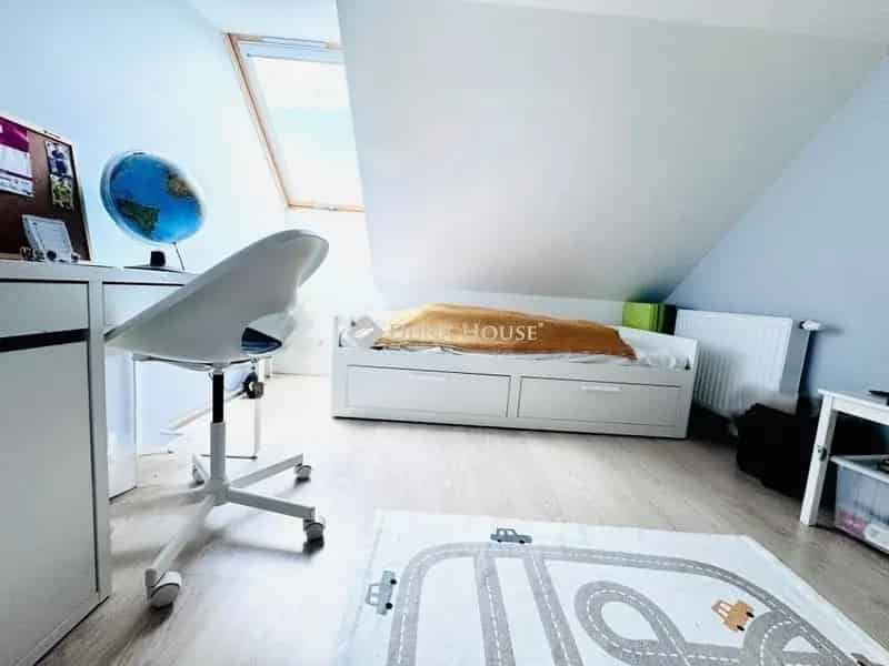 Lakás Kiadó , 9, Bajcsy-Zsilinszky utca, Pécs, Dunántúl