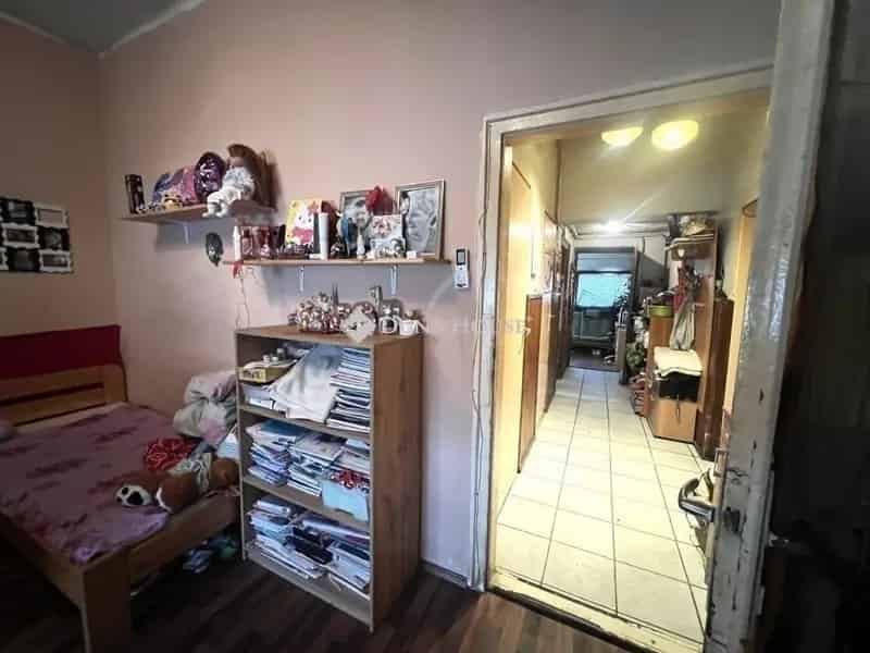 Felujítandó ikerházfél Rákoscsabán 80m2 + 43m2-es ház