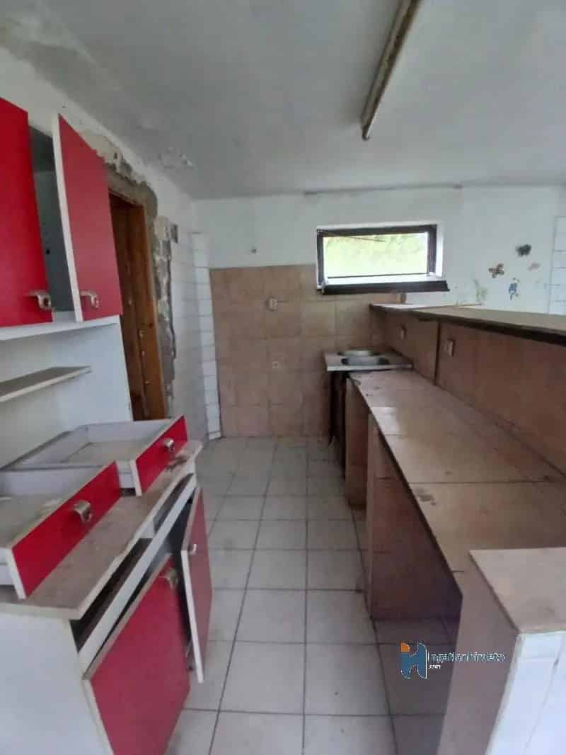 Ház Kiadó , Aszódi járás, Közép-Magyarország