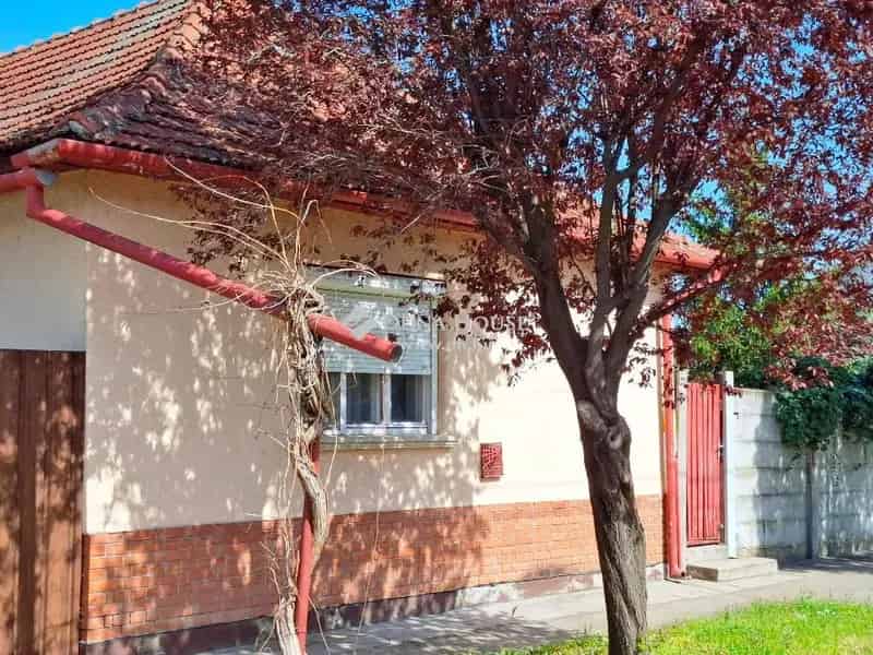 Ház Eladó , 9-11, Béke sugárút, Gyula, Alföld és Észak