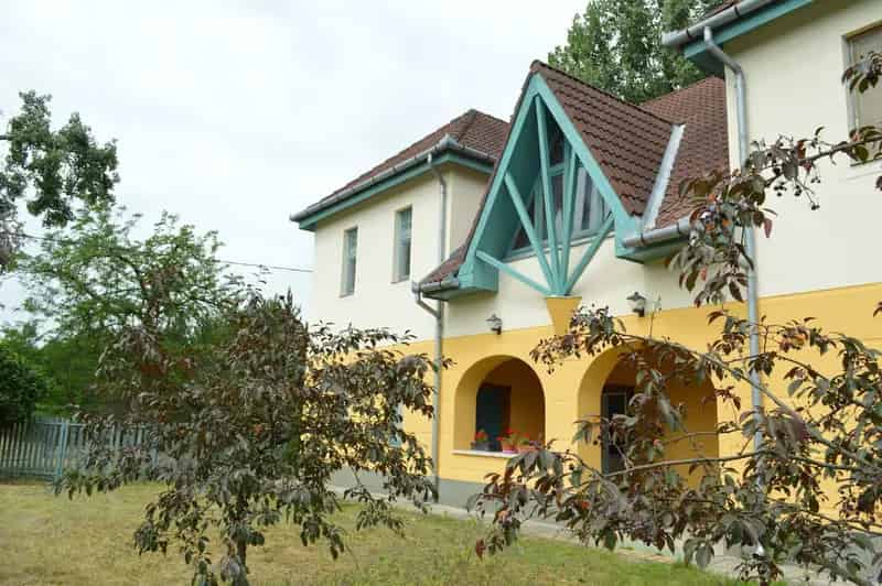 Ház Kiadó , Tiszakécskei járás, Alföld és Észak