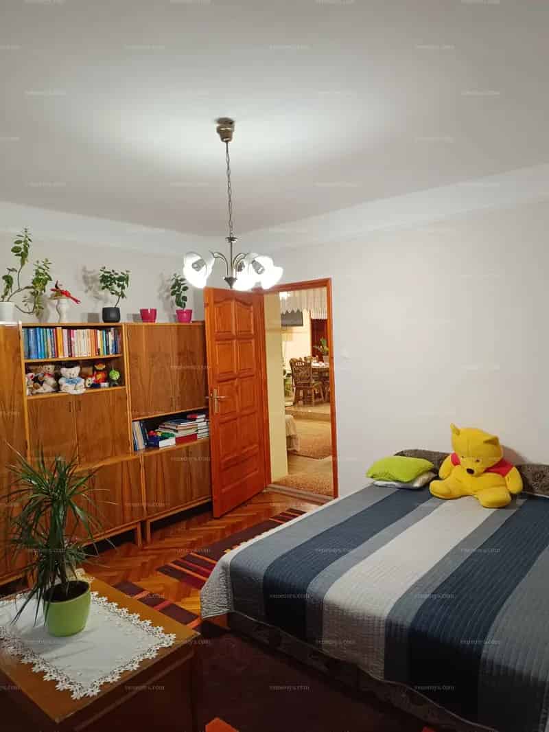 Több generációs!