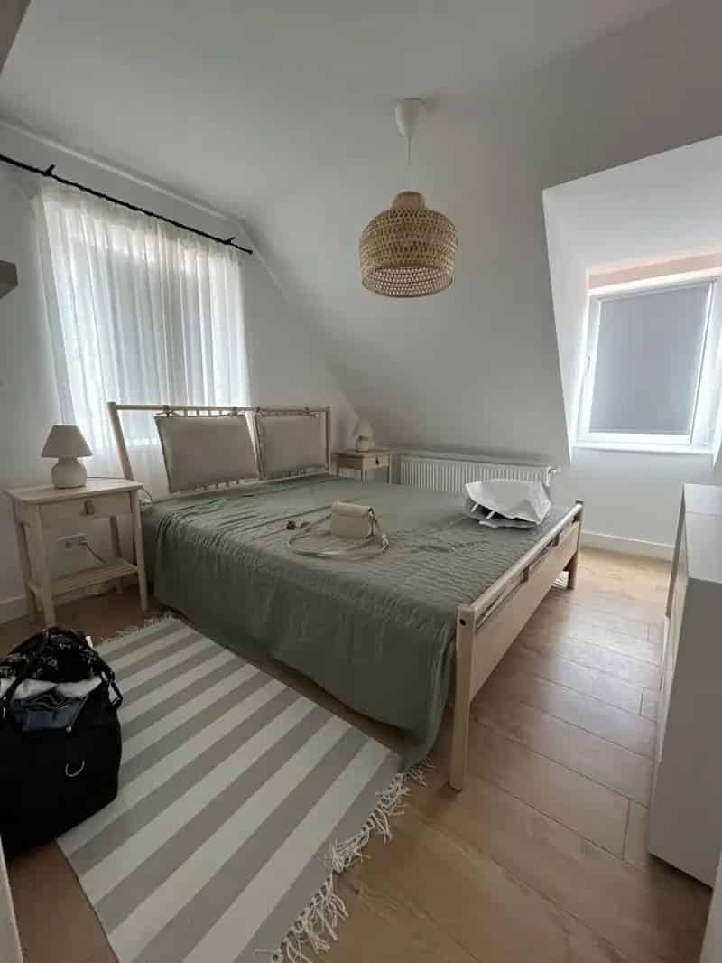 Felujitott csaladhaz Pecselyen 4 haloszoba 3 furdoszoba terasz