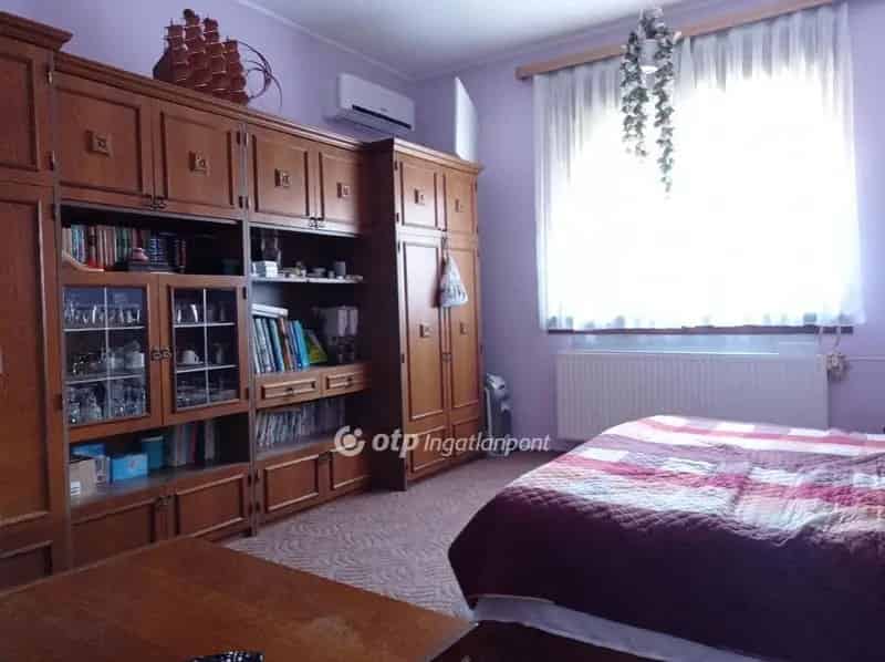 Eladó családi ház Gádoroson - 2 szoba, nagy telek, melléképület