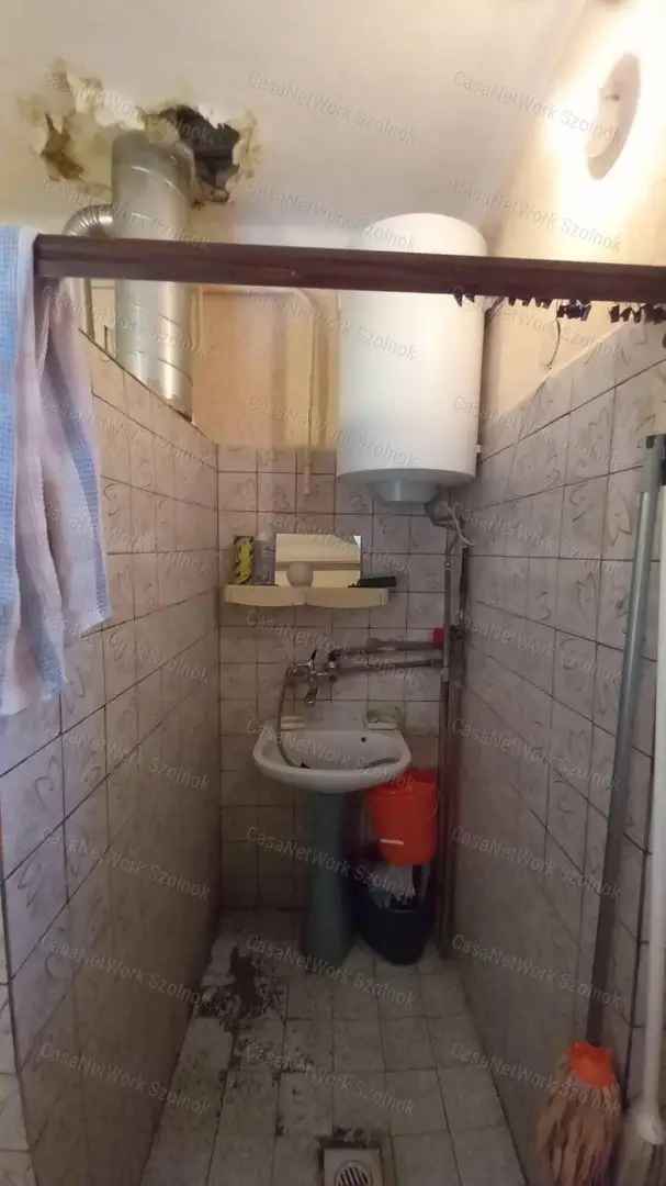 Ház Kiadó , Szolnoki járás, Alföld és Észak