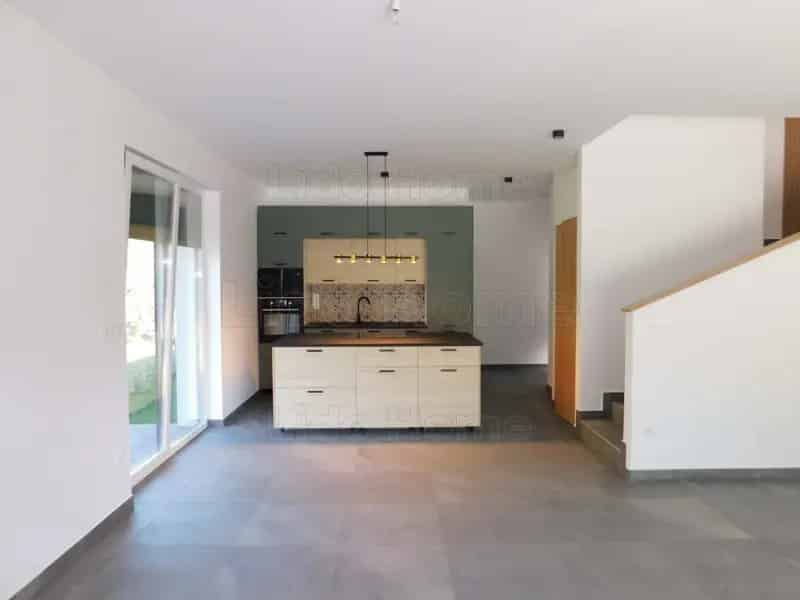 Ház Kiadó , Keszthelyi járás, Dunántúl