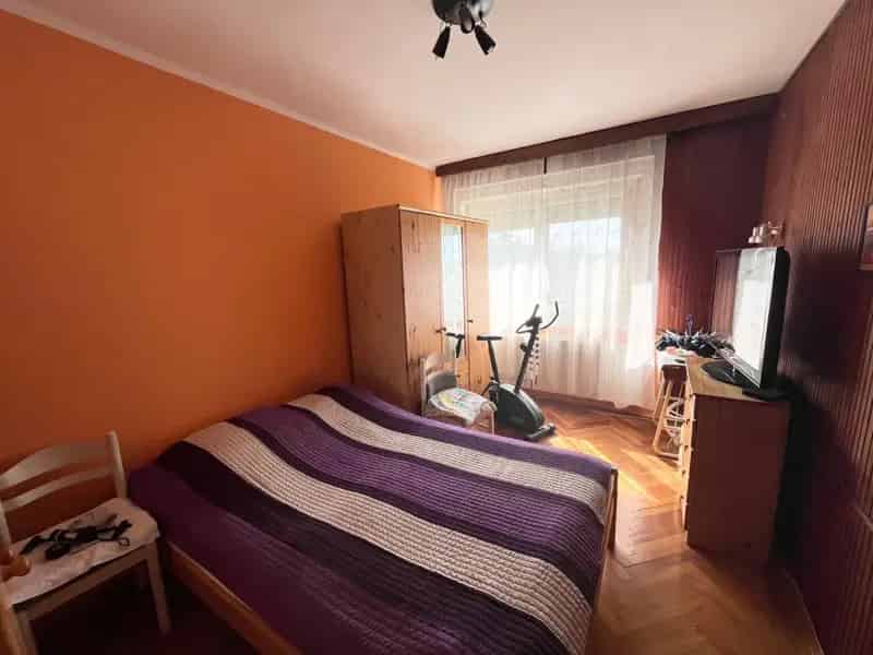 Ház Kiadó , Debreceni járás, Alföld és Észak