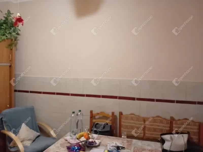 Ház Kiadó , Tatabányai járás, Dunántúl