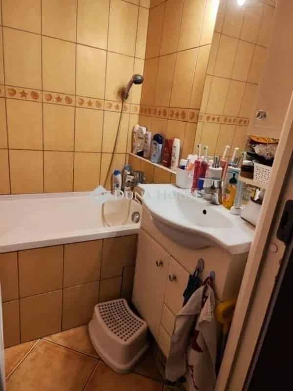 Lakás Kiadó , 9, Bajcsy-Zsilinszky utca, Pécs, Dunántúl