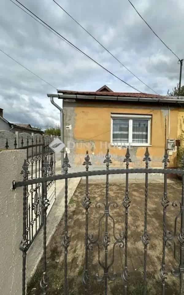 Ház Kiadó , Dunakeszi járás, Közép-Magyarország