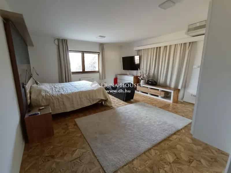Ház Kiadó , Budapest, Közép-Magyarország