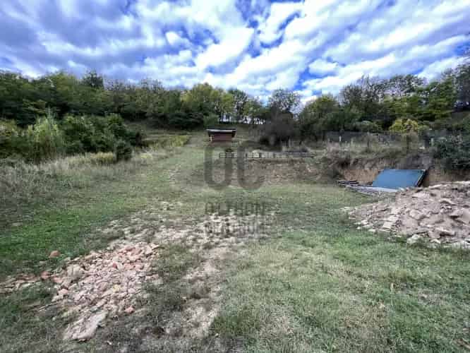 Szekszárdi eladó telek, T037896