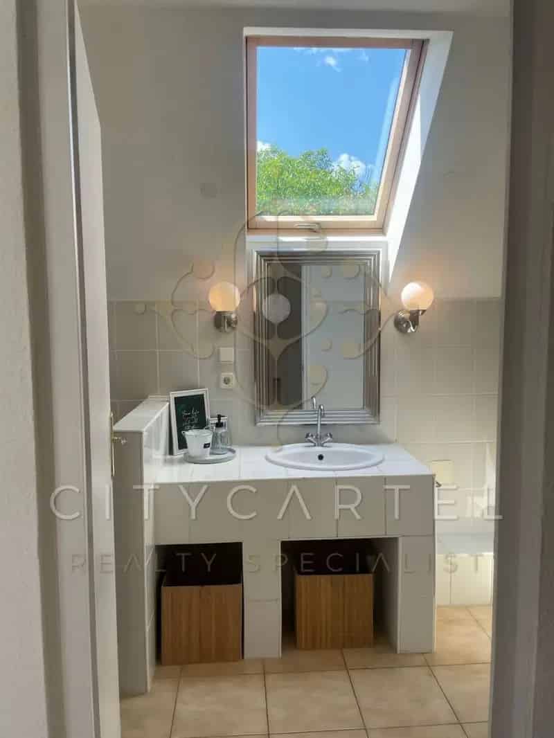 XII ker	 családi ház kiadó Vadaspark mellett 350nm 7 5 szoba