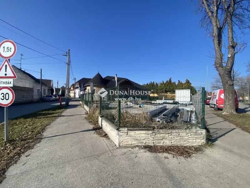 Telek Eladó , Győr, Dunántúl