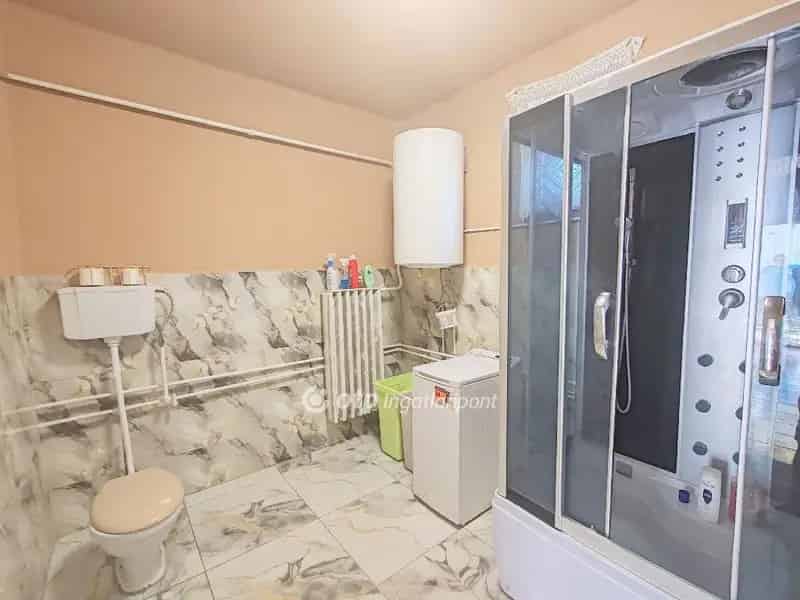 Ház Kiadó , Szolnoki járás, Alföld és Észak