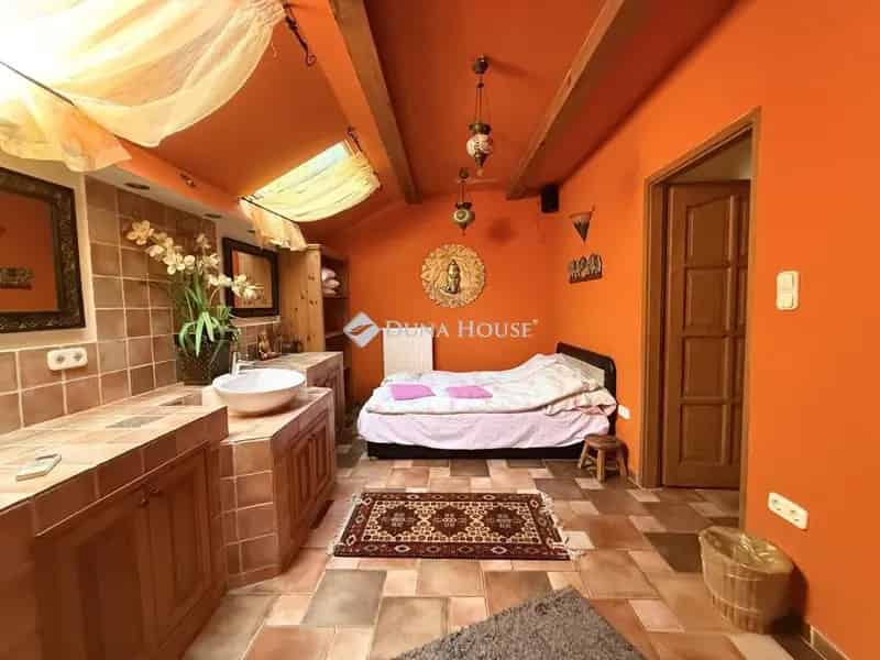 Ház Kiadó , Érdi járás, Közép-Magyarország