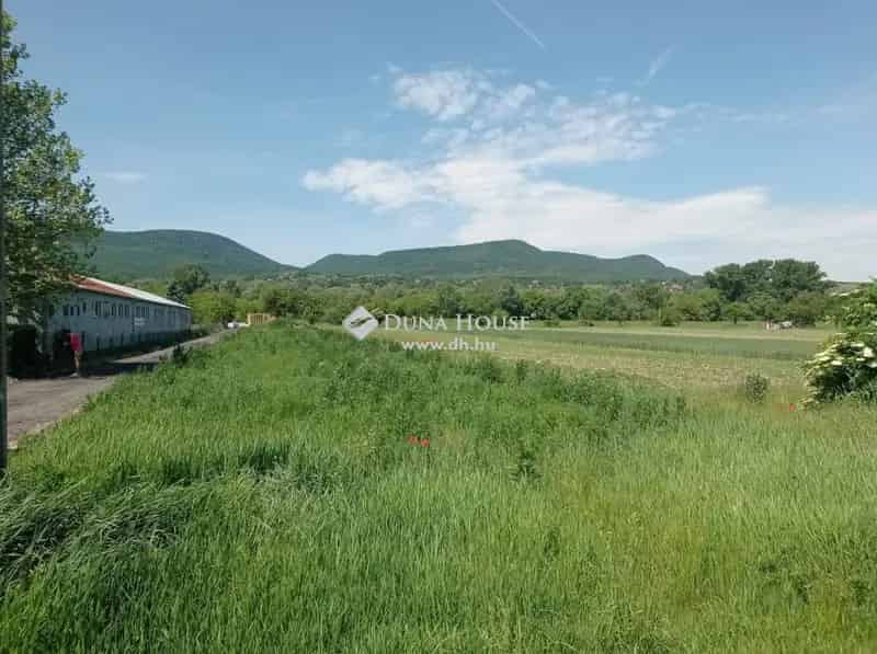 Telek Eladó , Pócsmegyer, Közép-Magyarország