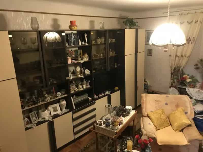 Ház Kiadó , Nagykátai járás, Közép-Magyarország
