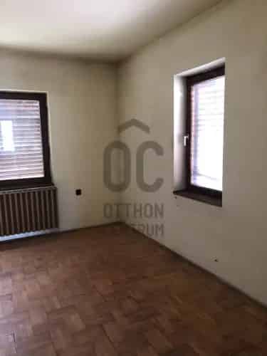 Szolnoki eladó családi ház, H504064