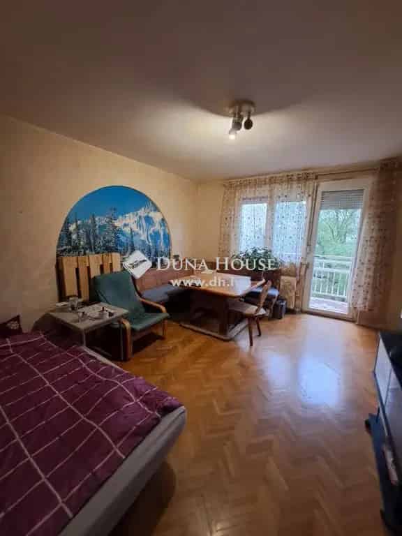 Lakás Eladó , Debrecen, Alföld és Észak