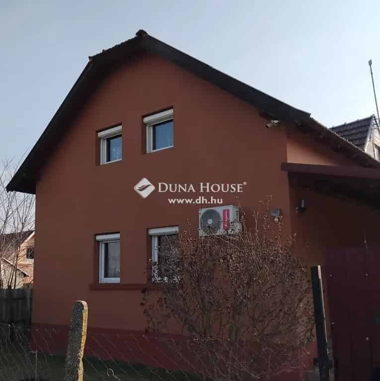 Ház Eladó , Lajosmizse, Alföld és Észak