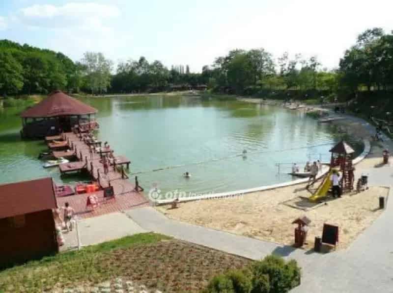Telek Kiadó , Monori járás, Közép-Magyarország