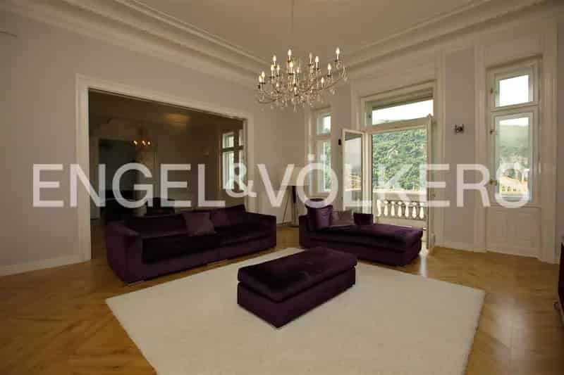 Klasszikus elegancia és modern design panorámával