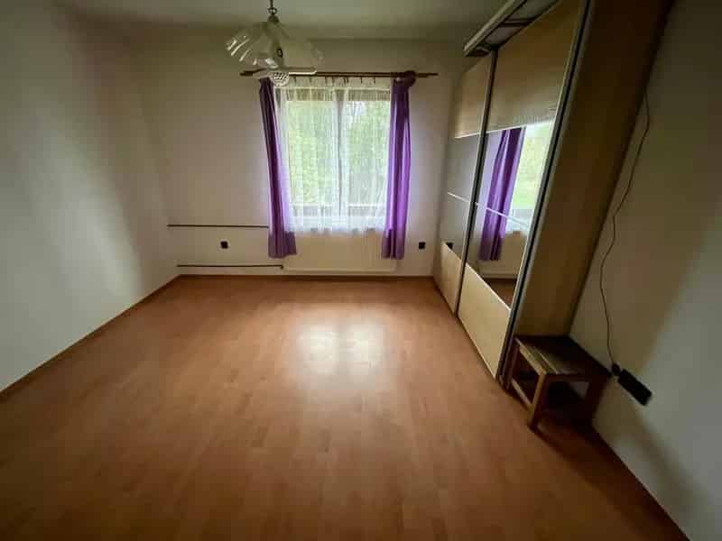 Ház Kiadó , Móri járás, Dunántúl
