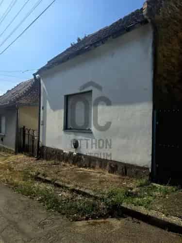 Pécsi eladó családi ház, DHZ034304