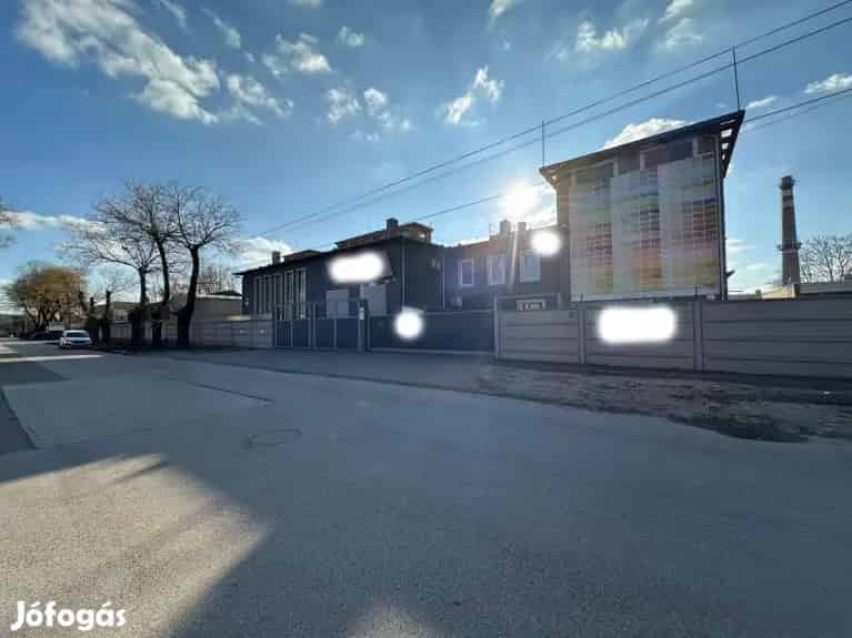 Kecskeméten GKSZ besorolású ipari ingatlan eladó - Kecskemét, Iroda, üzlethelyiség, ipari ingatlan - Jófogás Ingatlan