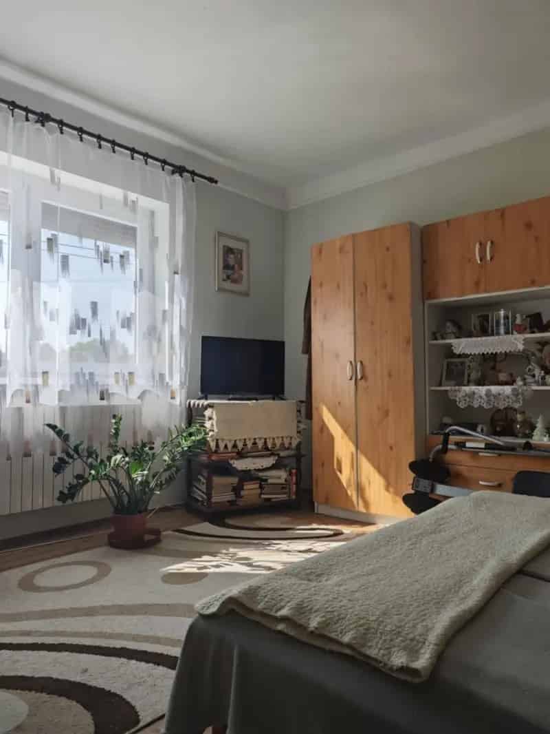 Ház Kiadó , Győri járás, Dunántúl