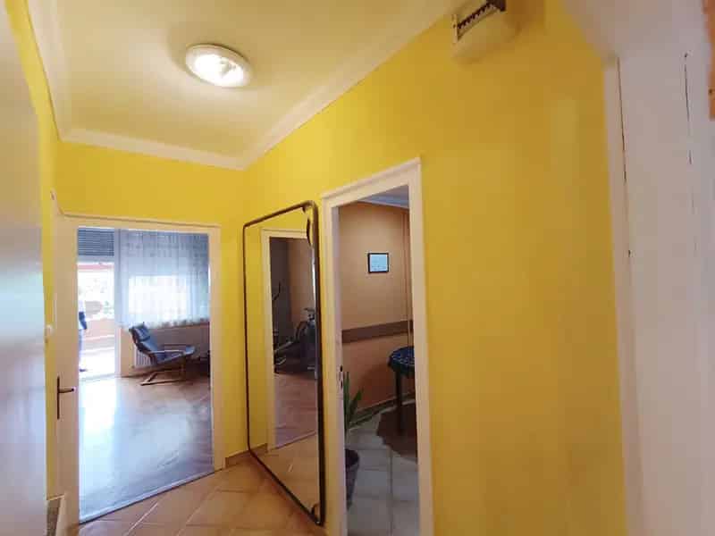 Ház Kiadó , Dombóvár, Dunántúl