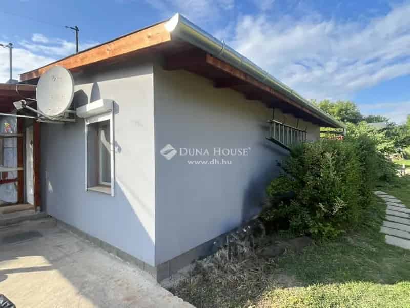 Ház Eladó , Martonvásári járás, Dunántúl