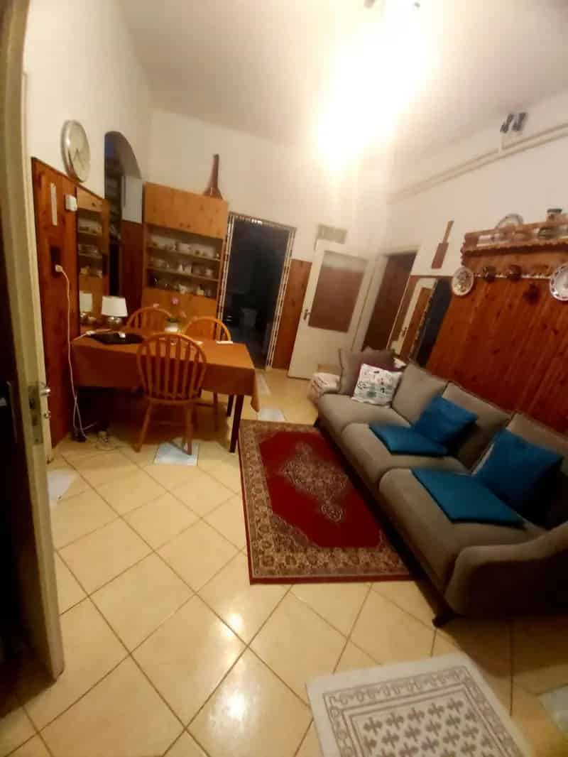 Ház Kiadó , Baja, Alföld és Észak