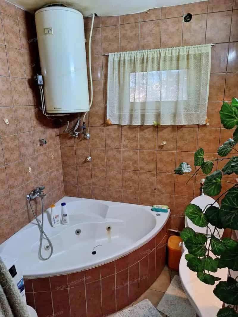 Ház Kiadó , Kapuvári járás, Dunántúl