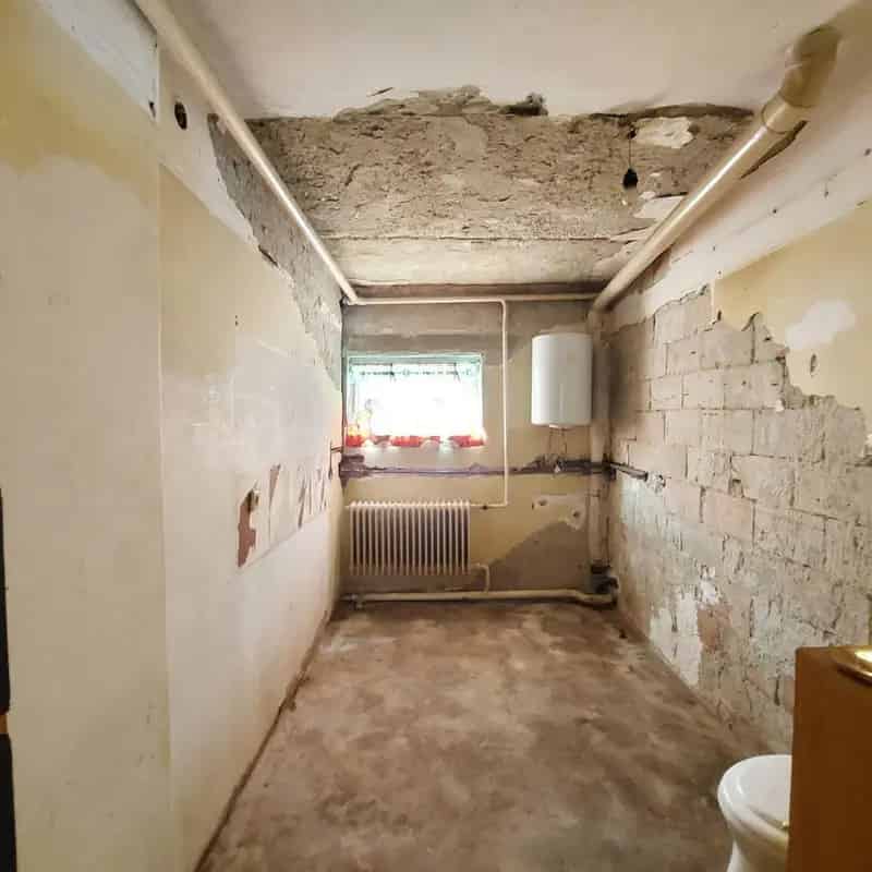 Ház Kiadó , Esztergomi járás, Dunántúl