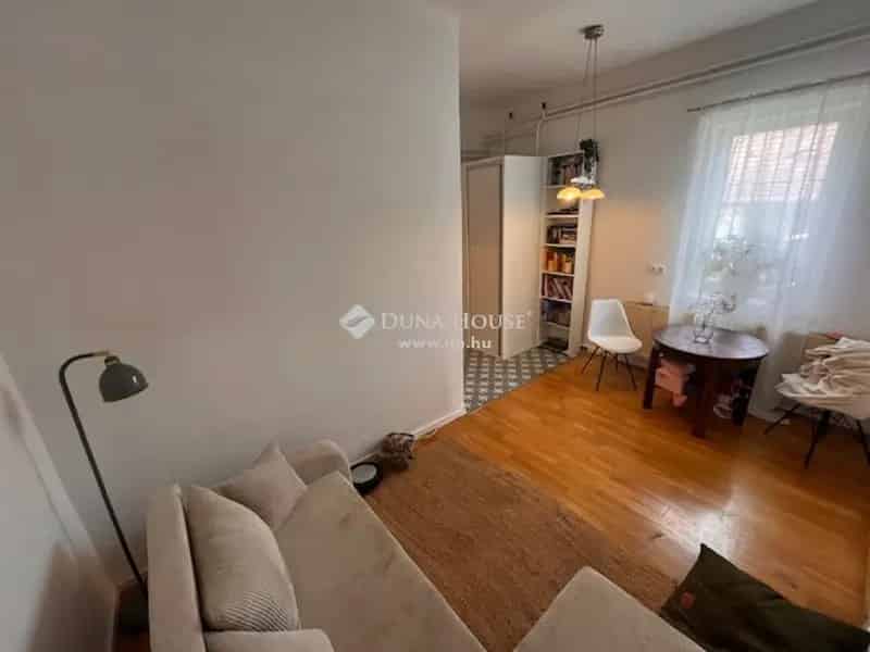 Ház Eladó , Budapest, Közép-Magyarország