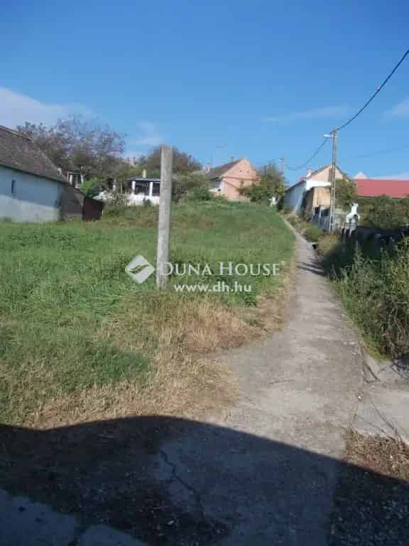 Telek Eladó , Bóly, Dunántúl