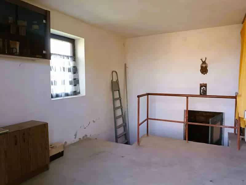 Ház Kiadó , Devecseri járás, Dunántúl
