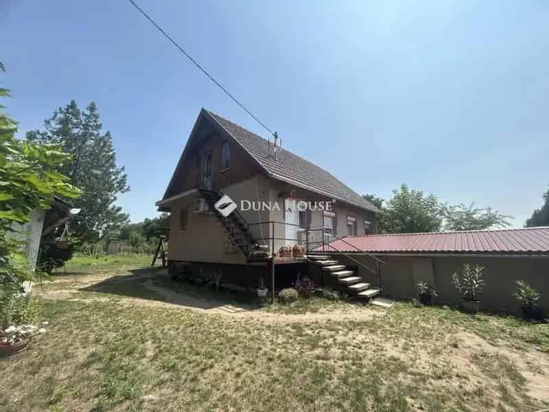 Telek Kiadó , Ceglédi járás, Közép-Magyarország