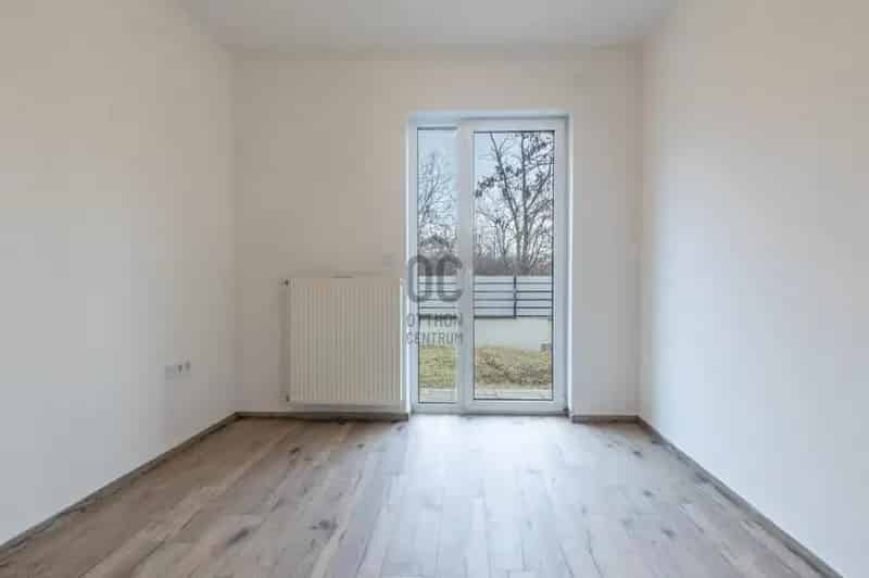 Ház Kiadó , Dunavarsány, Közép-Magyarország