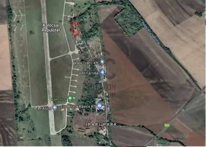Kalocsai eladó kereskedelmi ingatlan UZ012973