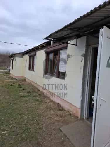 Inkei családi ház eladó - 3 szoba, felújítandó